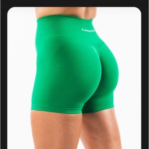 alphalete amplify short